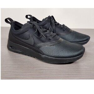 Nike Internationalist Jacquard Sneaker Black  Womens Size 5.5 / 36